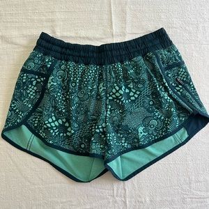 Lululemon “Tracker” short, size 10